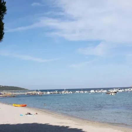 Κάμπινγκ 3 Etoiles - Piscine - Ccbeegd *